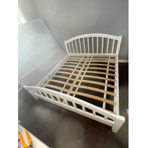 Фото от клиентов: Кровать двуспальная цвет белый в сером интерьере цена  рублей.